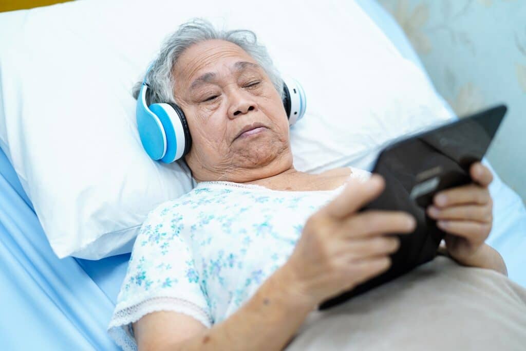 effetti-della-musica-sul-cervello-positivi-attenuazione-dolore