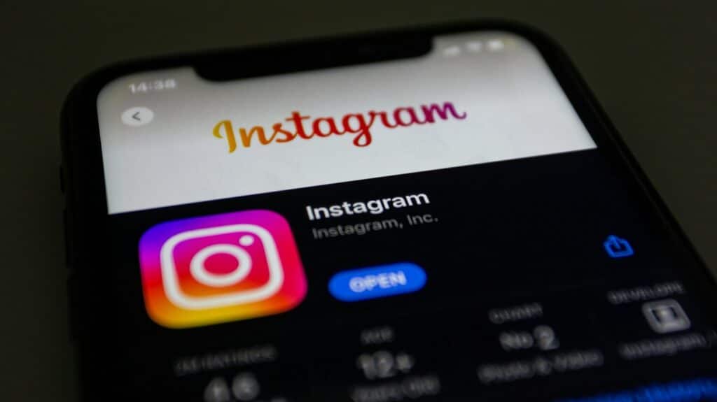 cosa-vuol-dire-dm-su-instagram